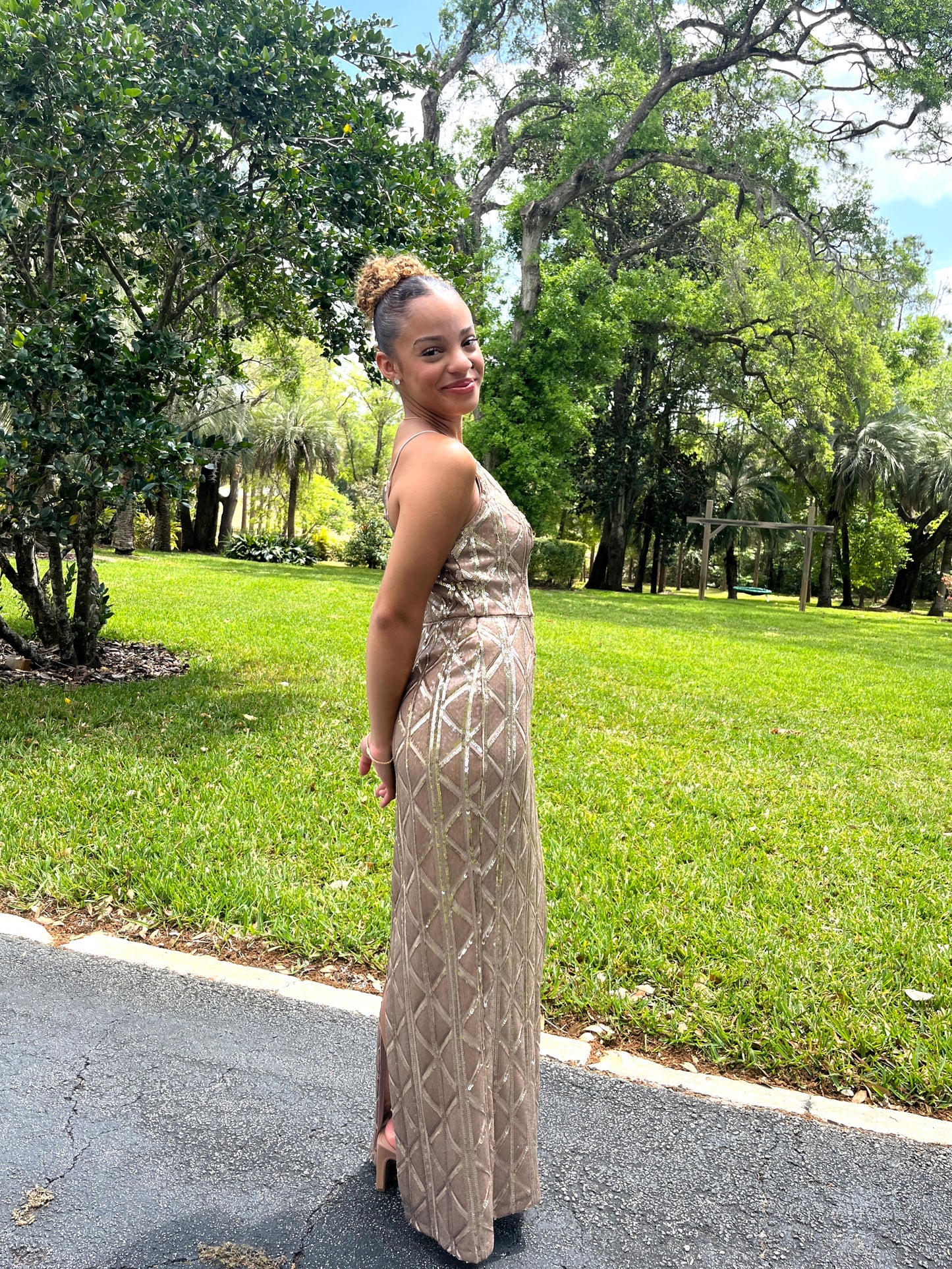 Sequins Spaghetti Strap V- Neck Dress
