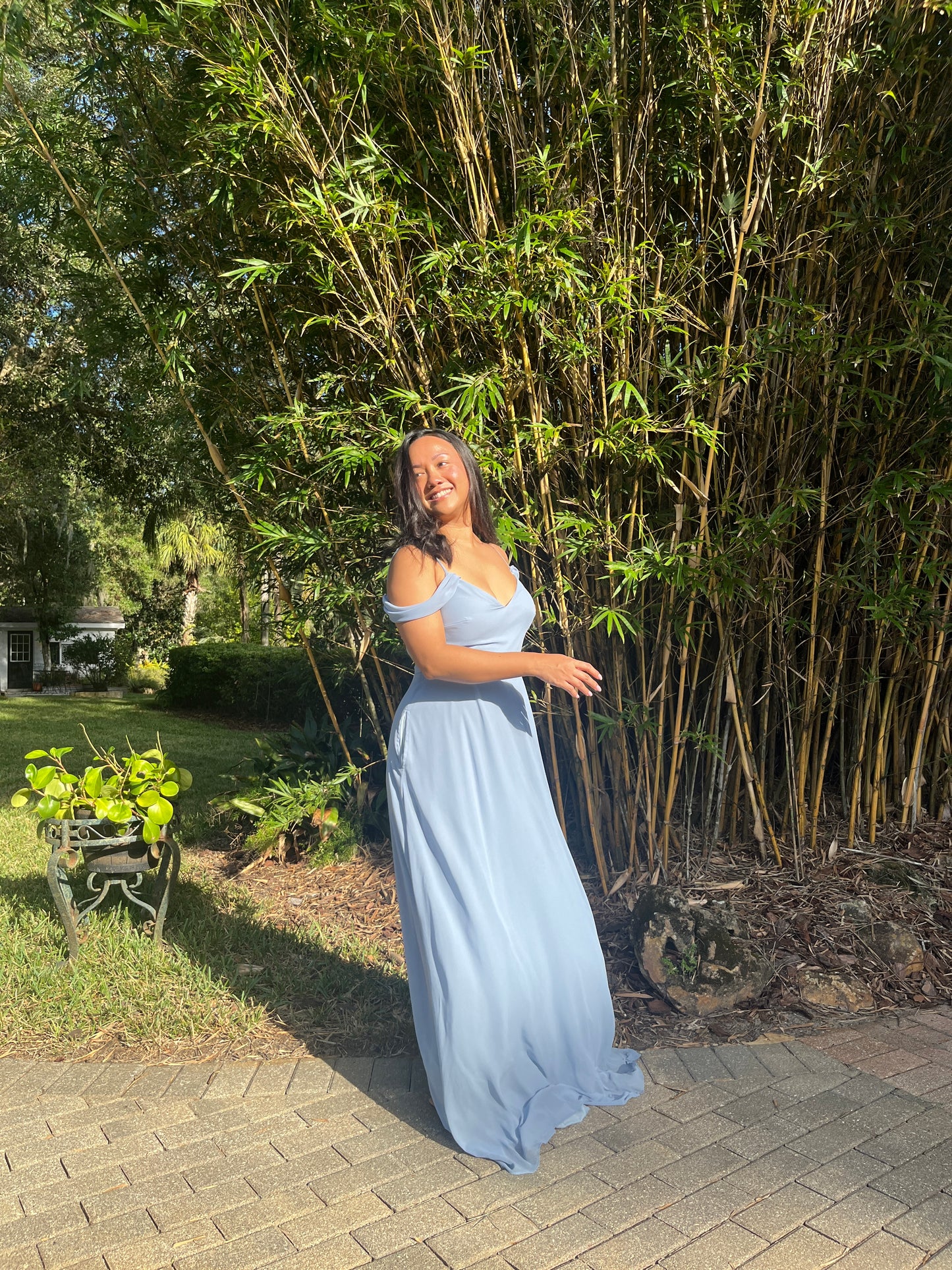 V-Neck Detachable Sleeves Dress